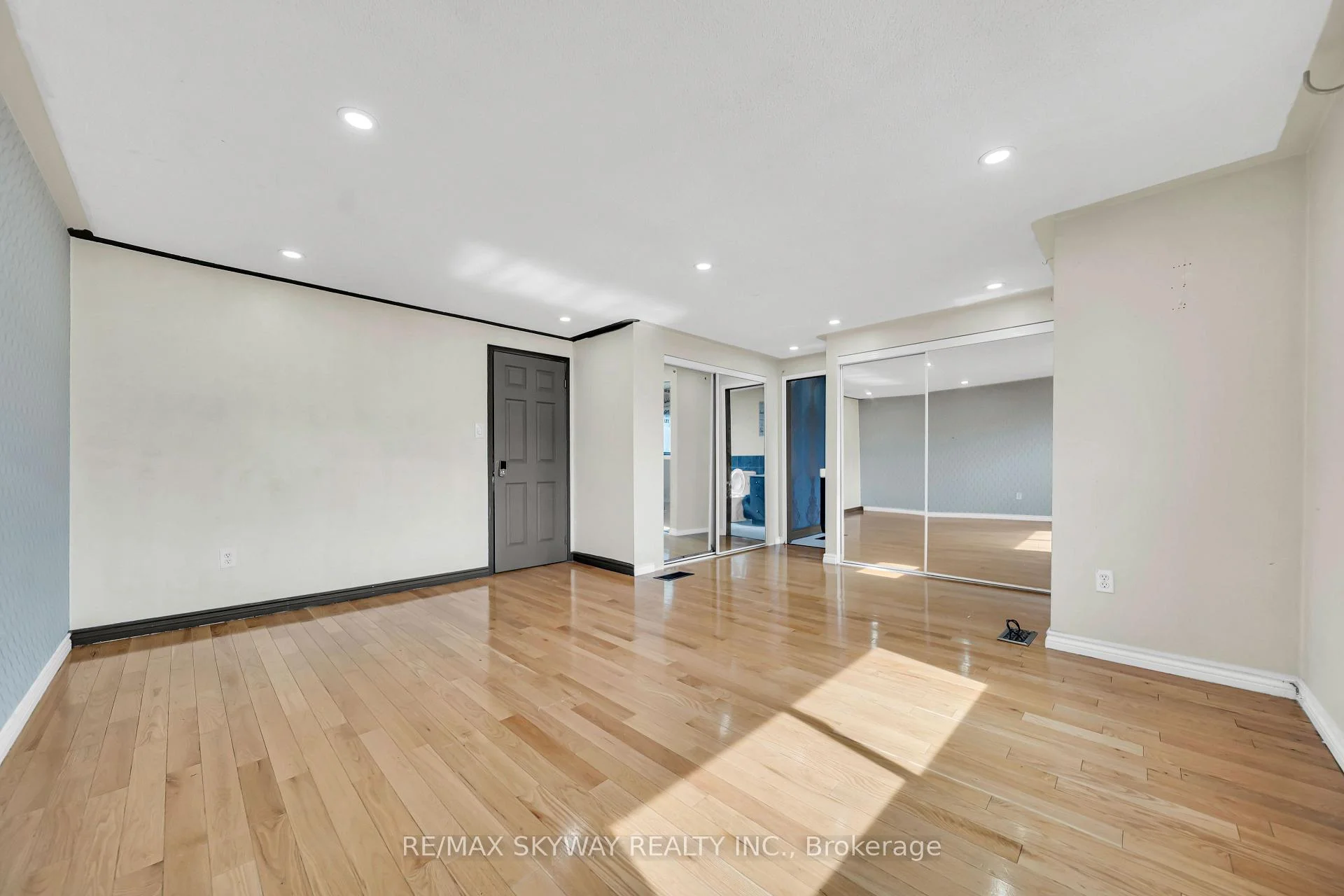 Photo 36 of 2055 Blue Ridge Crescent, Pickering, Brock Ridge — HOMEH