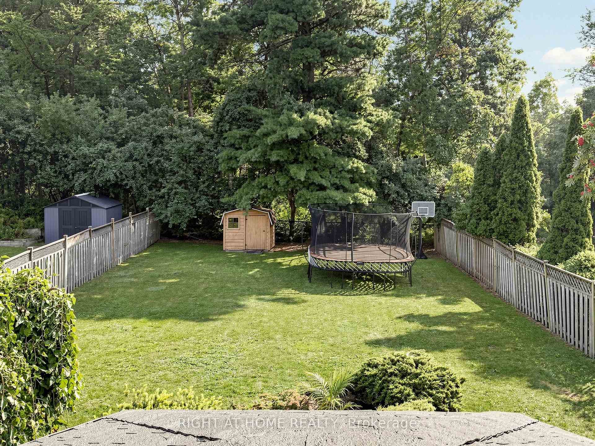 Photo 5 of 2920 Kingsway Drive, Oakville, Clearview — HOMEH
