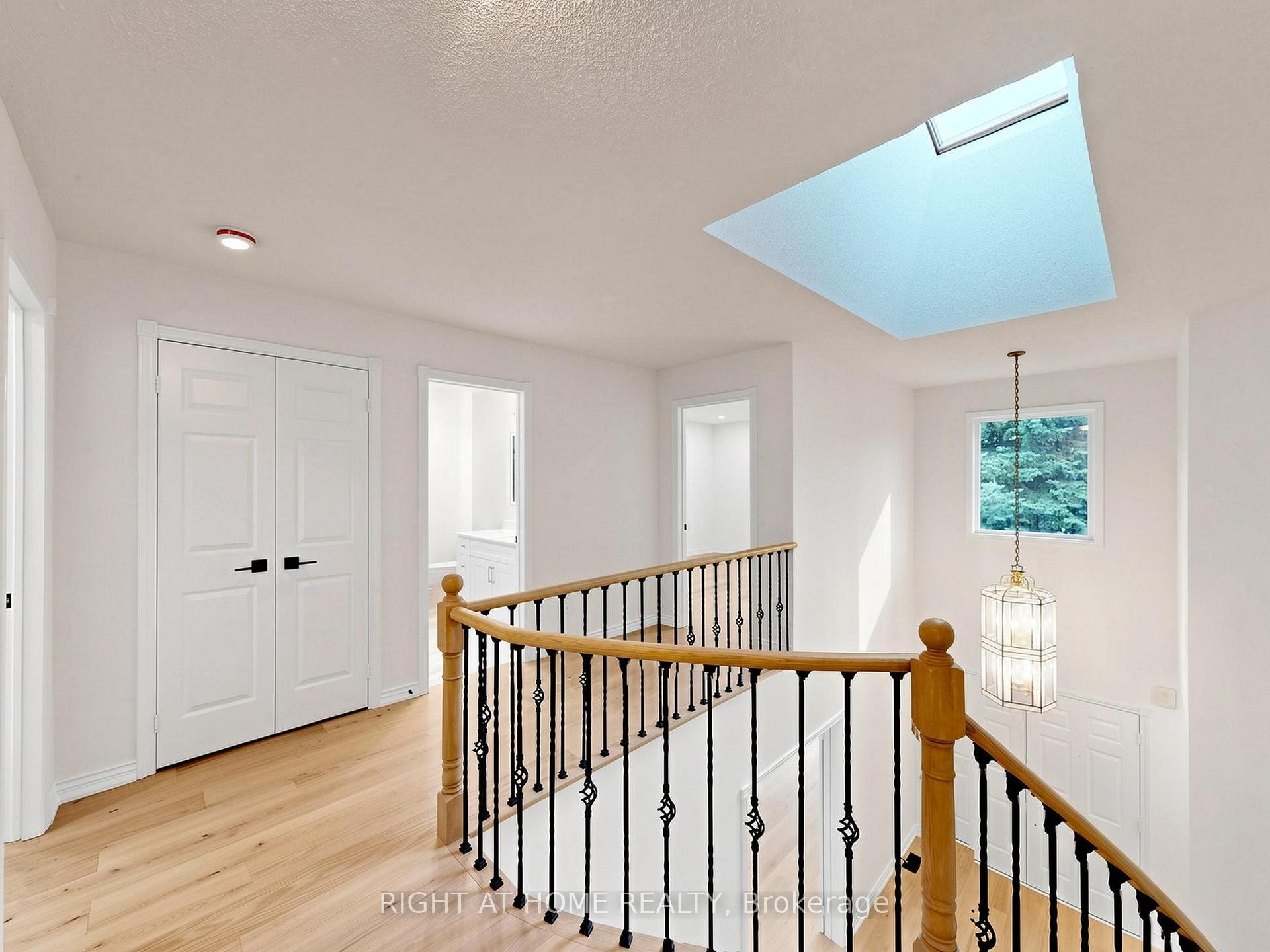 Photo 28 of 2920 Kingsway Drive, Oakville, Clearview — HOMEH