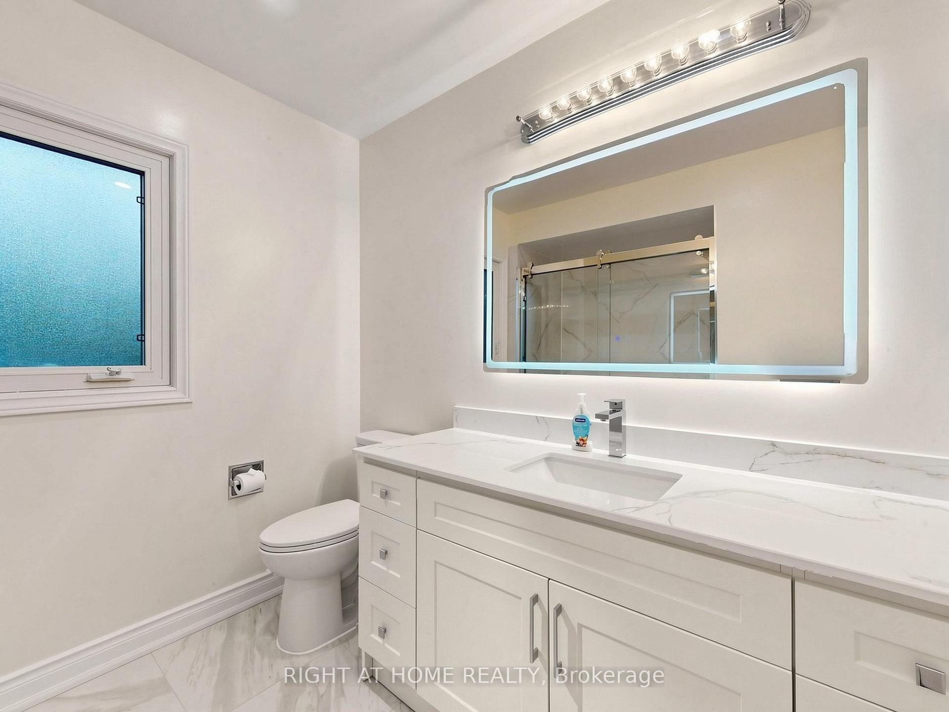 Photo 43 of 2920 Kingsway Drive, Oakville, Clearview — HOMEH