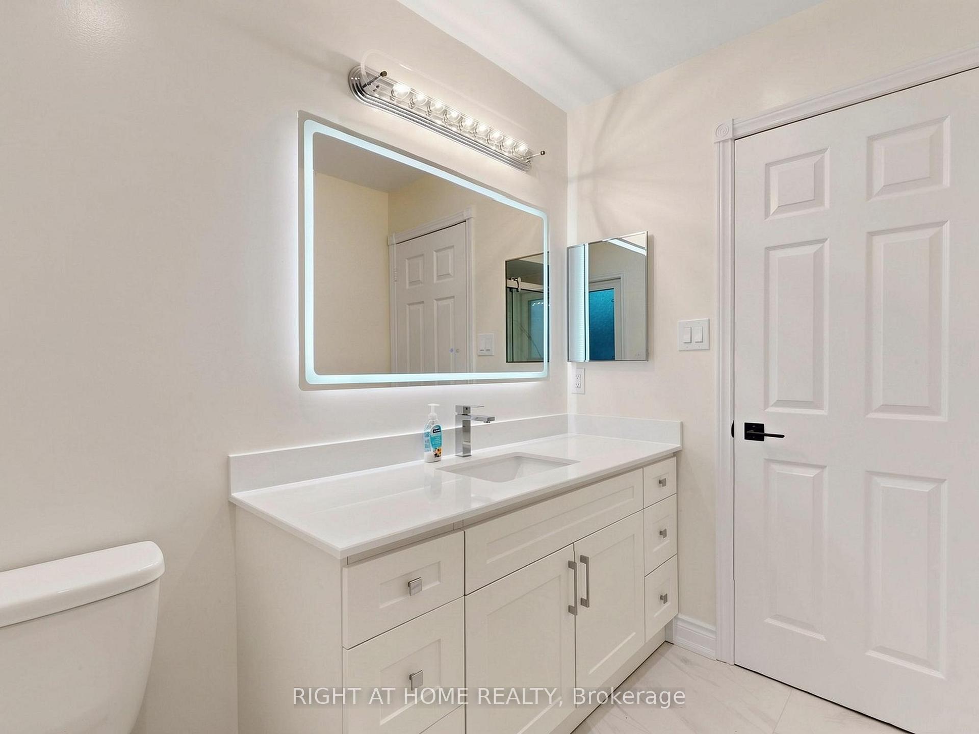 Photo 45 of 2920 Kingsway Drive, Oakville, Clearview — HOMEH