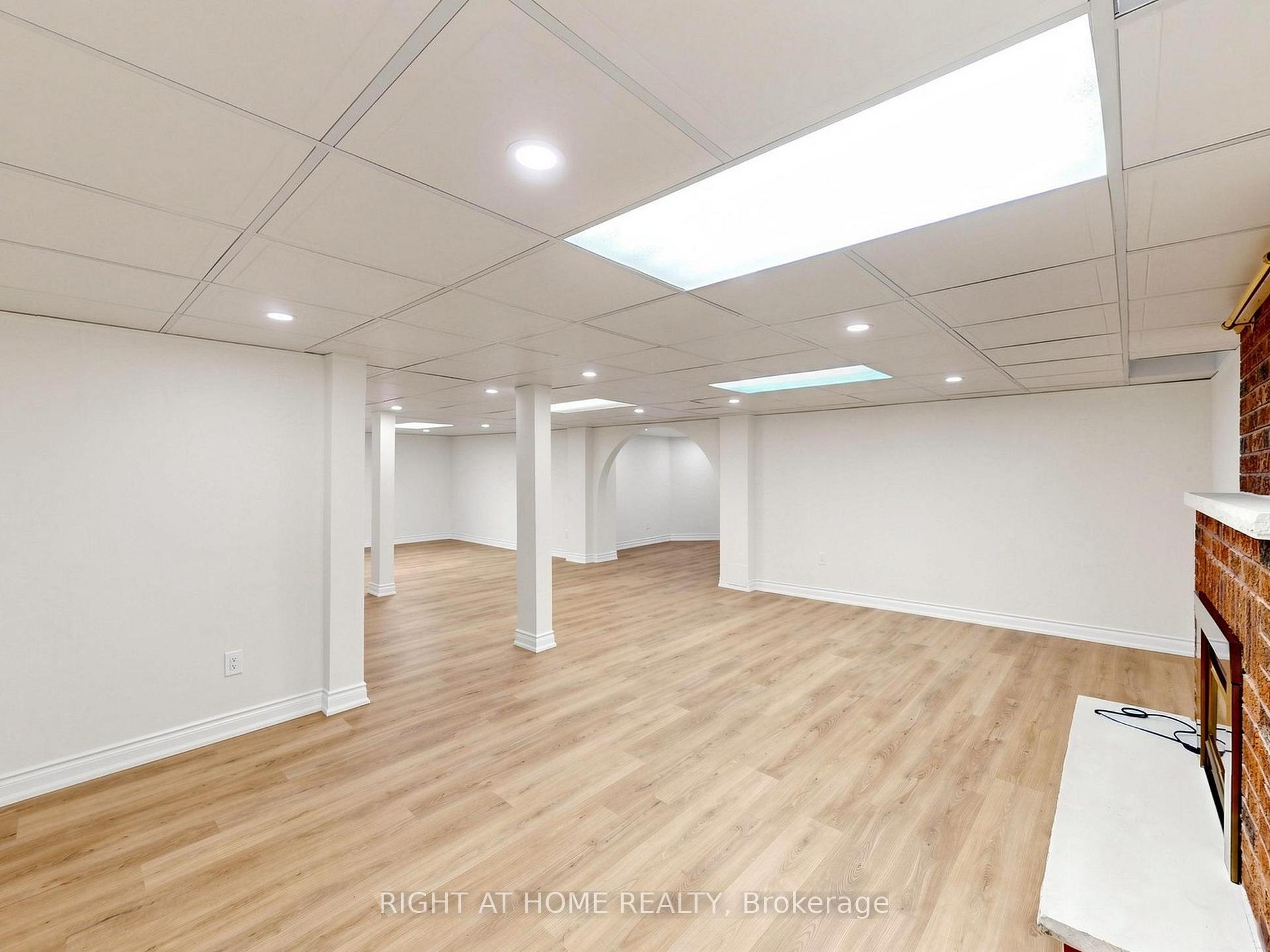 Photo 47 of 2920 Kingsway Drive, Oakville, Clearview — HOMEH