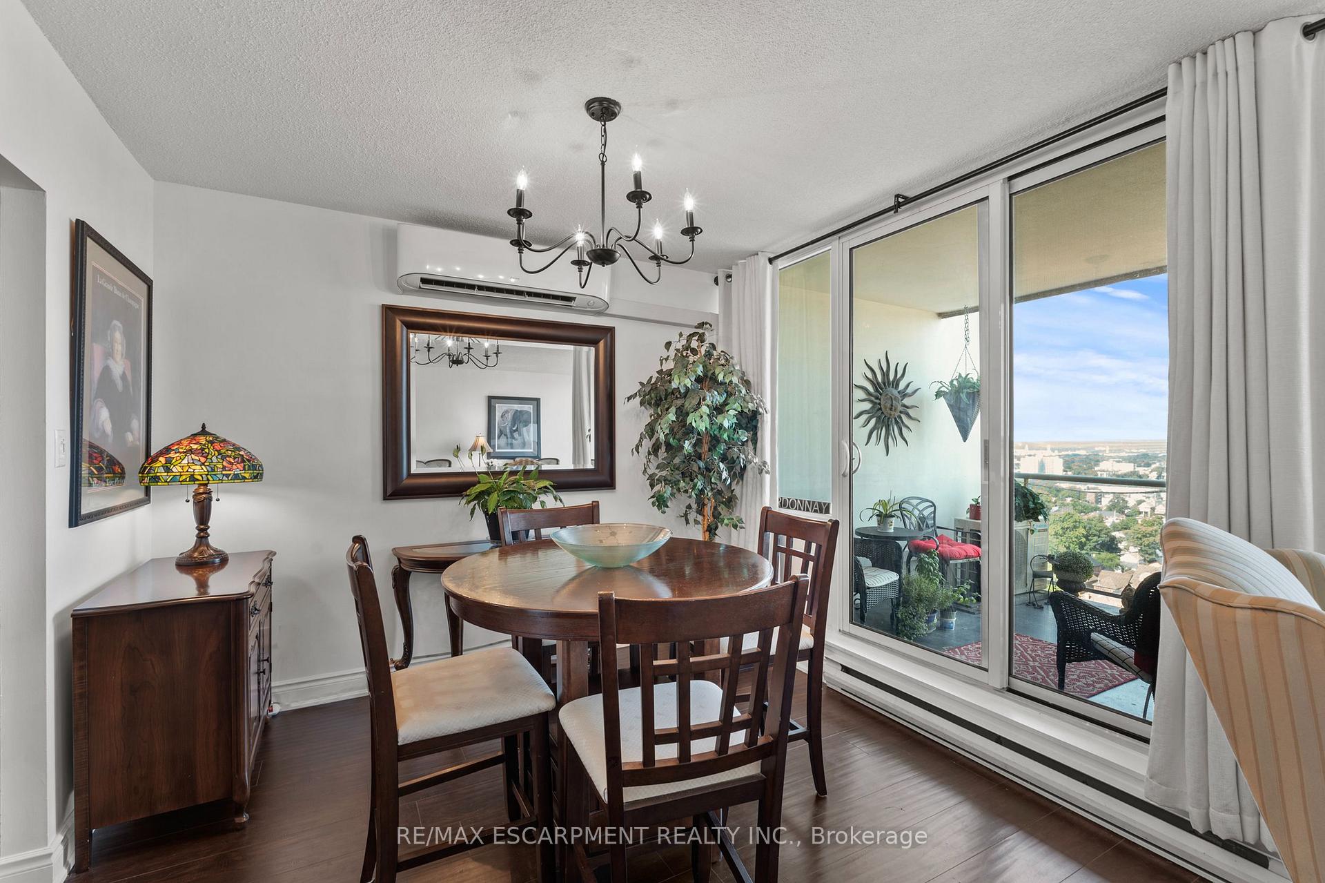 Photo 11 of Unit 2206, 75 Queen Street N, Hamilton, Strathcona — HOMEH