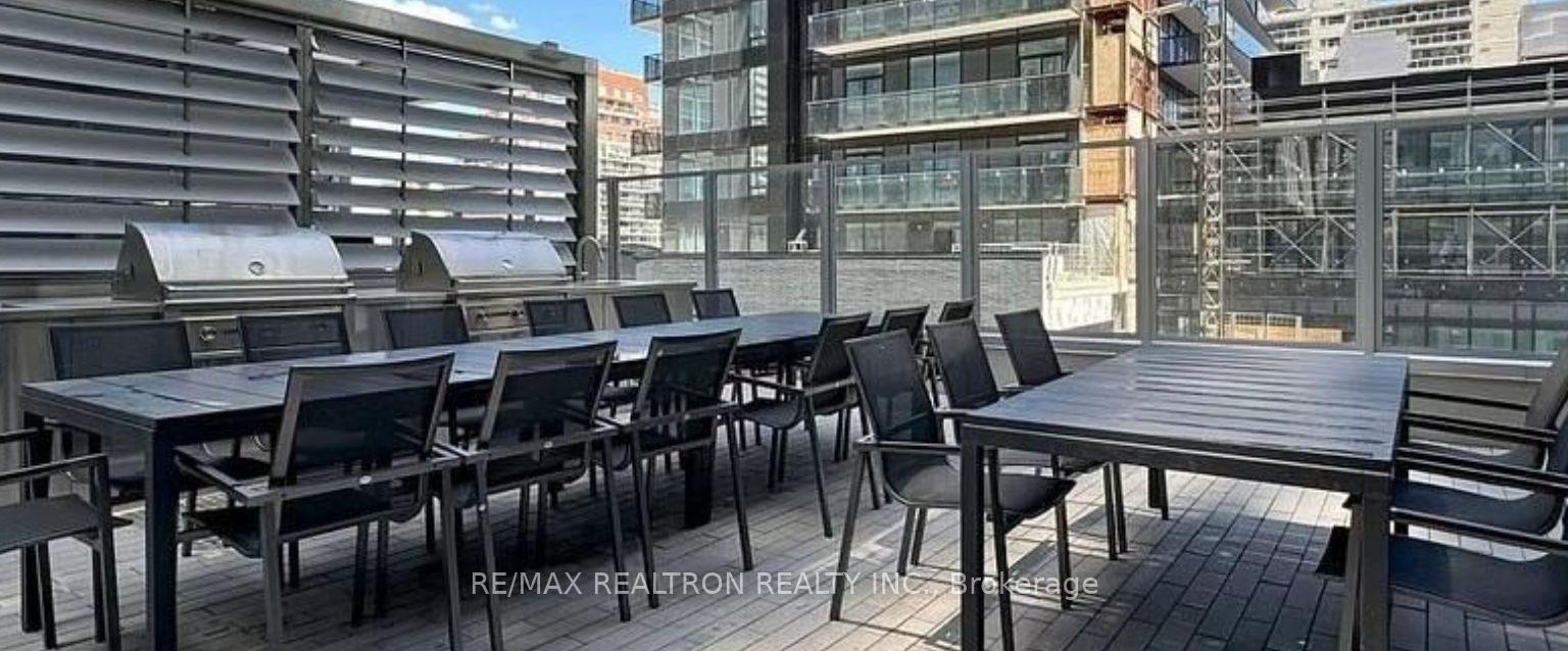 Photo 4 of Unit 3407, 99 Broadway Avenue, Toronto, Mount Pleasant West — HOMEH