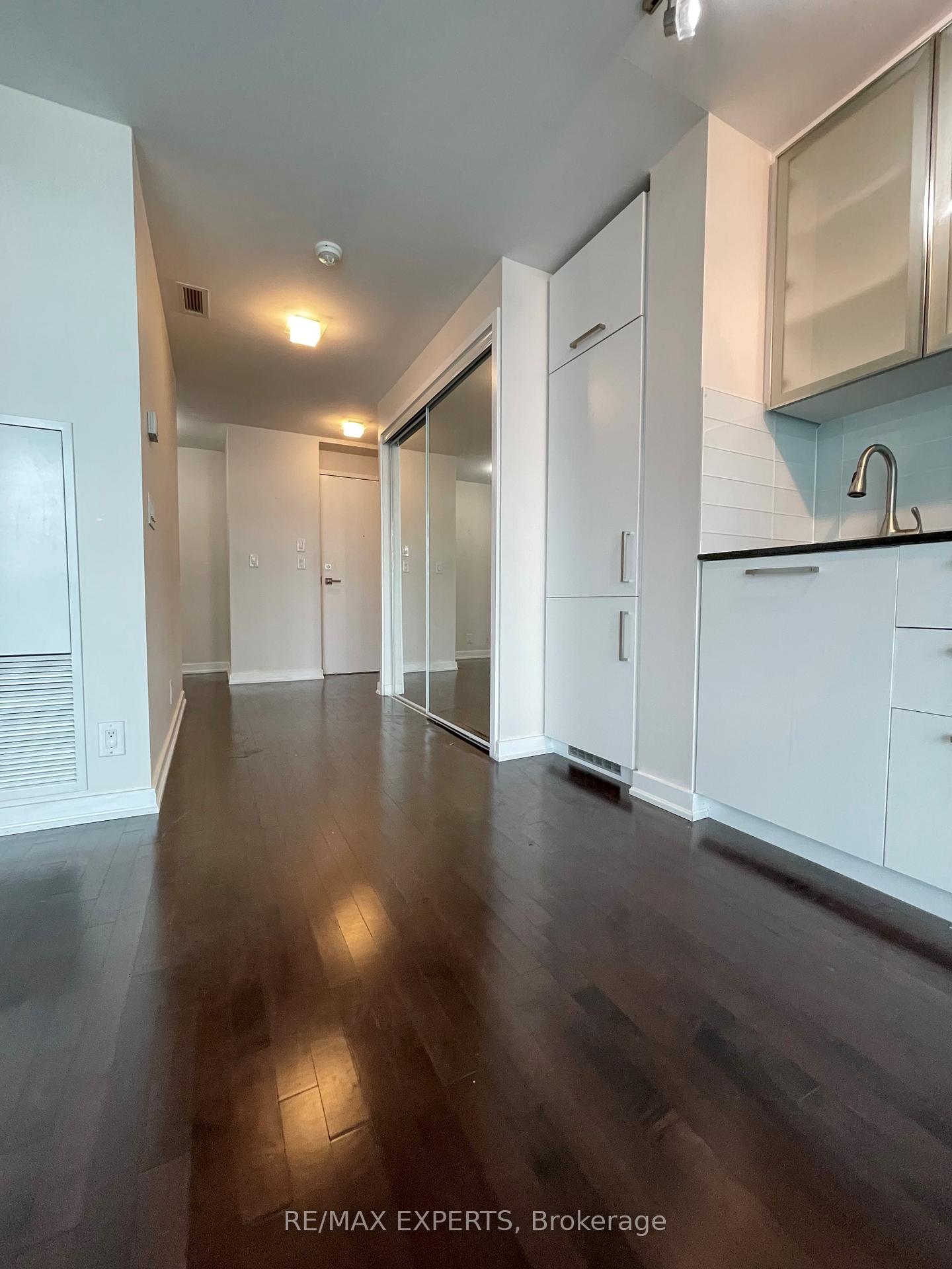 Photo 3 of Unit 1212, 14 York Street, Toronto, Waterfront Communities — HOMEH