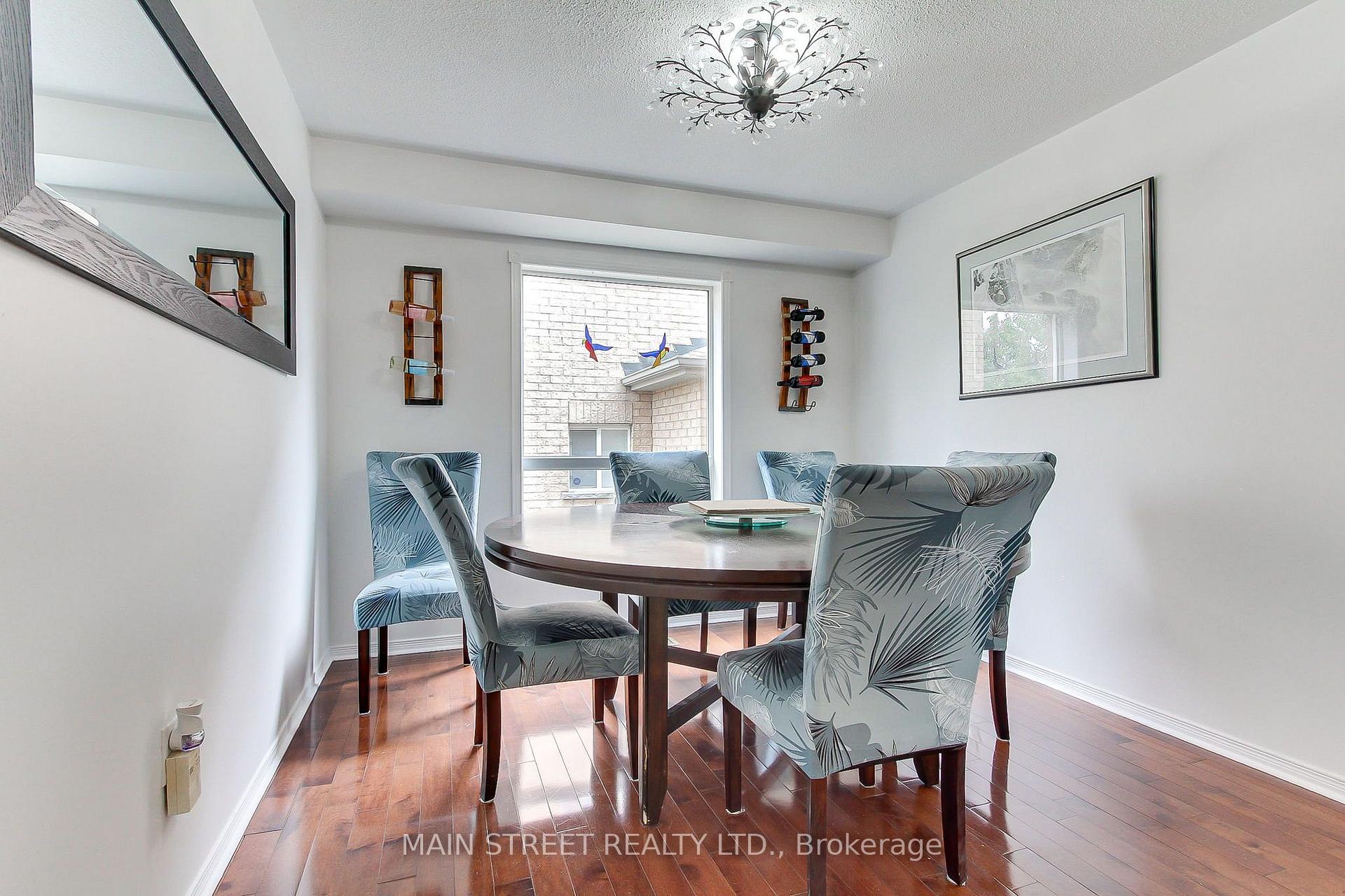Photo 10 of 110 Crittenden Drive, Georgina, Keswick South — HOMEH
