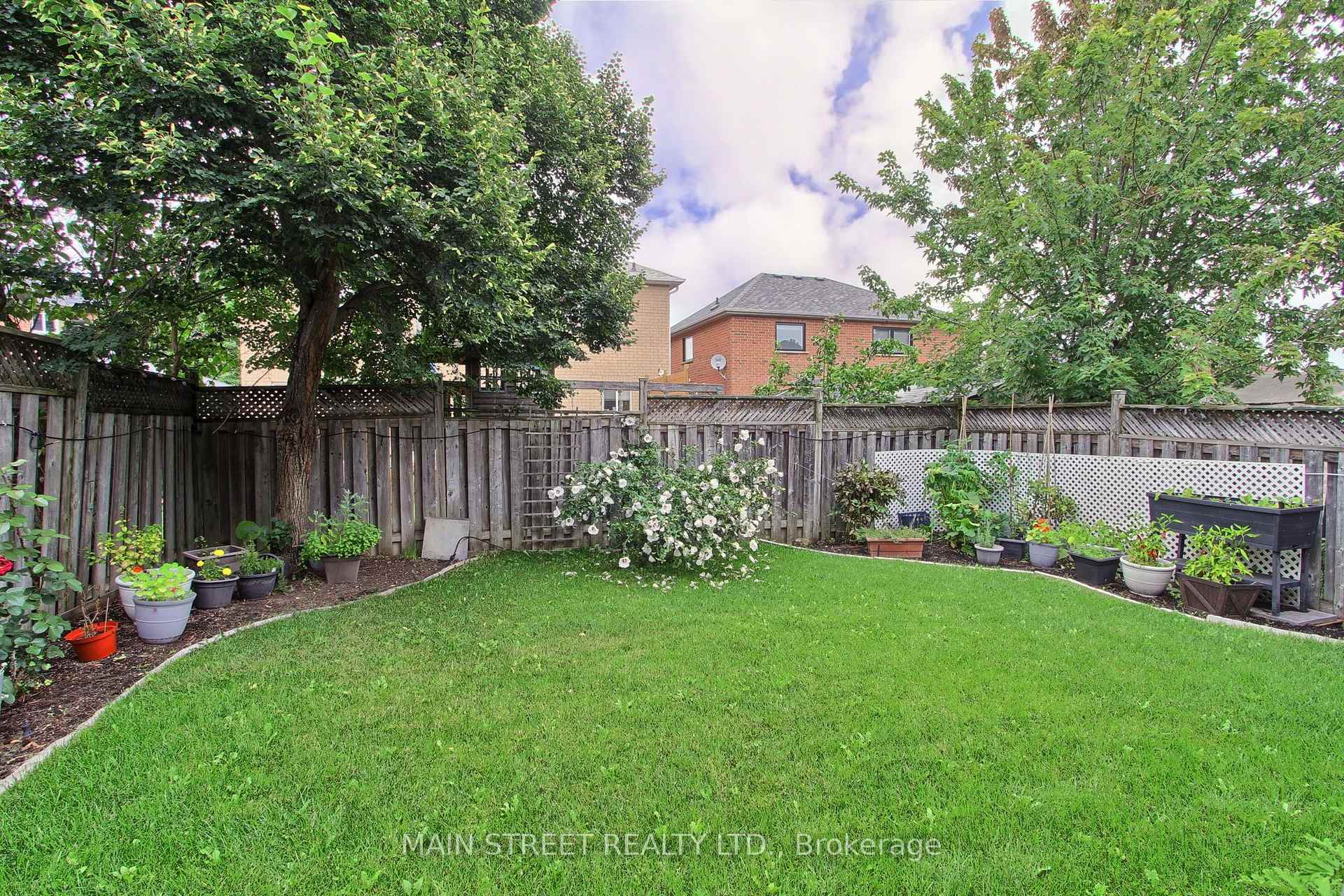 Photo 30 of 110 Crittenden Drive, Georgina, Keswick South — HOMEH