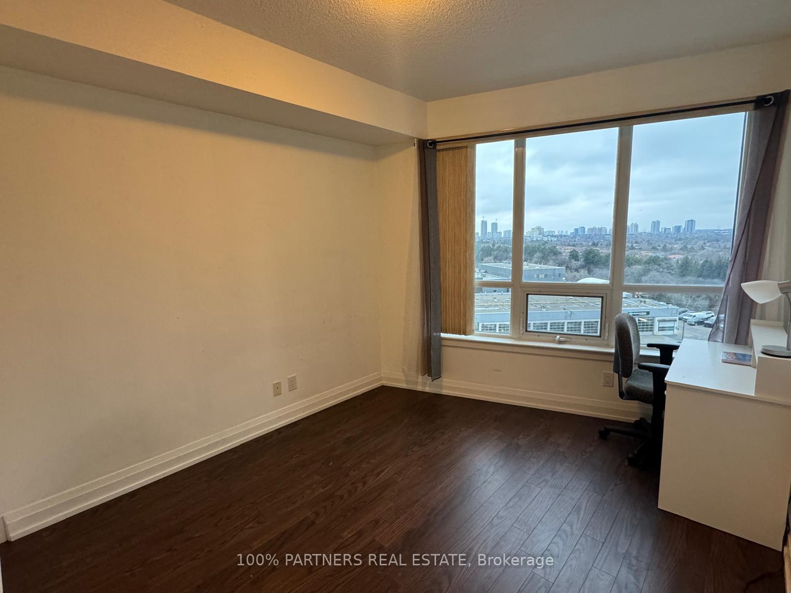 Photo 5 of Unit 607, 7171 Yonge Street, Markham, Thornhill — HOMEH