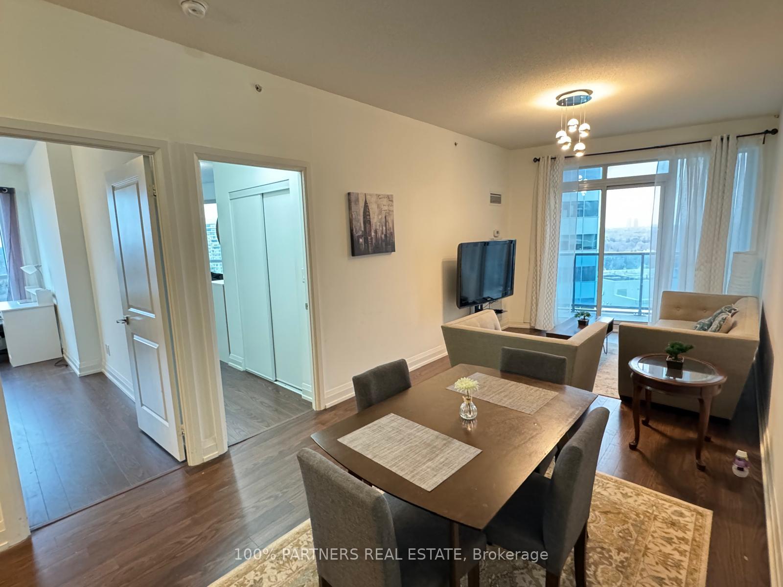 Photo 6 of Unit 607, 7171 Yonge Street, Markham, Thornhill — HOMEH