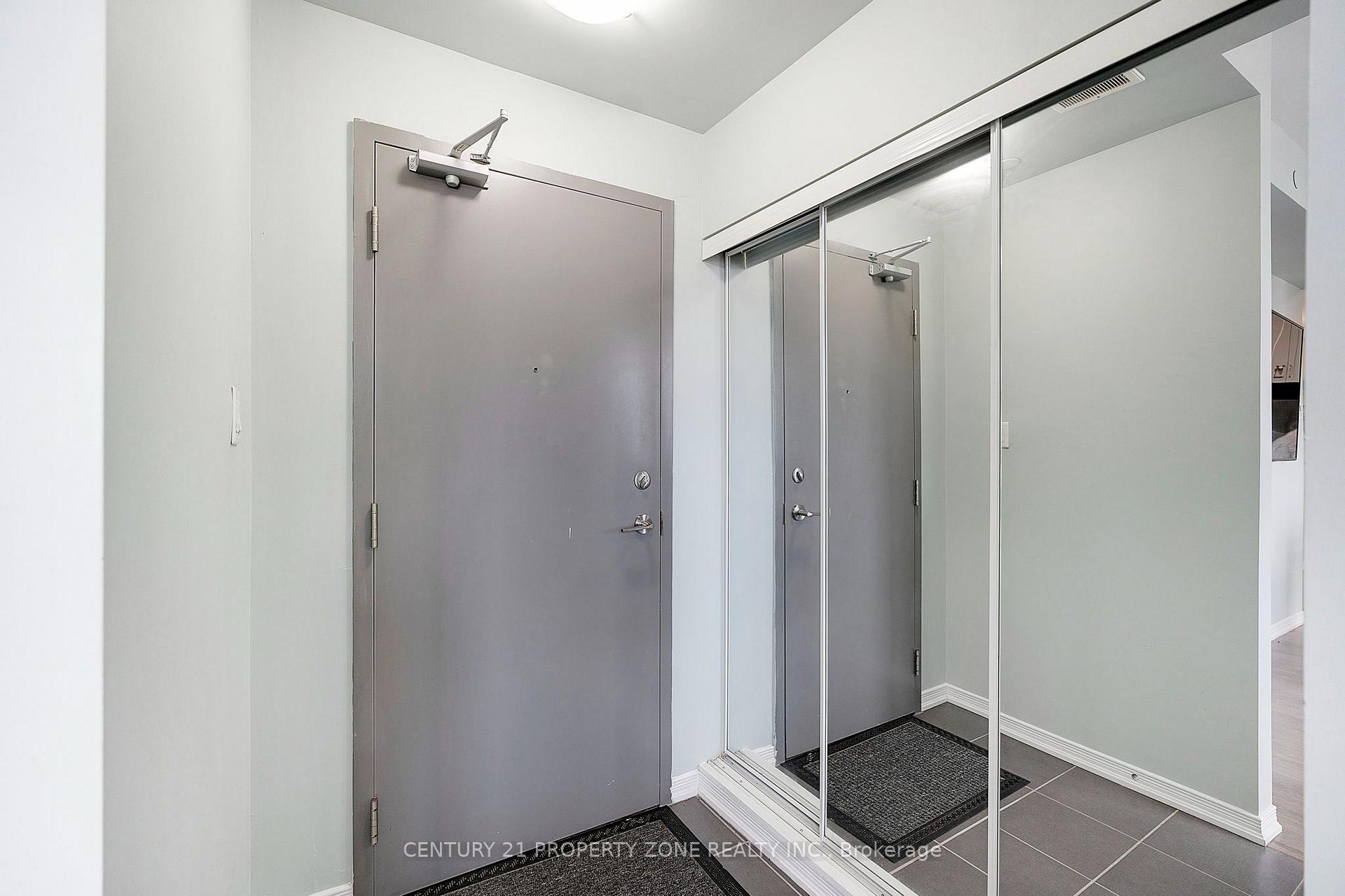 Photo 7 of Unit 412, 54 Sky Harbour Drive, Brampton, Bram West — HOMEH