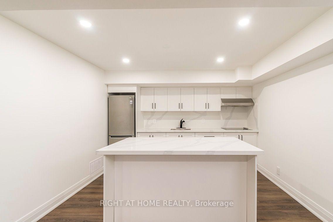 Photo 6 of Unit Bsmt, 186 Driscoll Road, Richmond Hill, Mill Pond — HOMEH