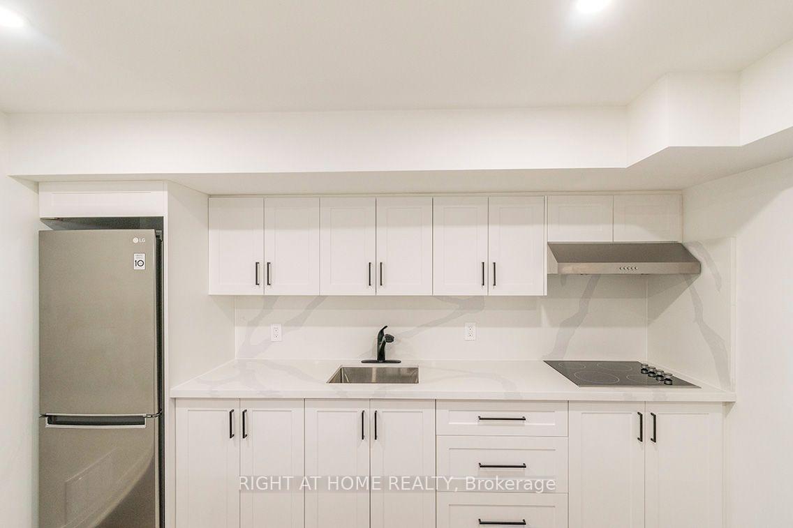 Photo 7 of Unit Bsmt, 186 Driscoll Road, Richmond Hill, Mill Pond — HOMEH