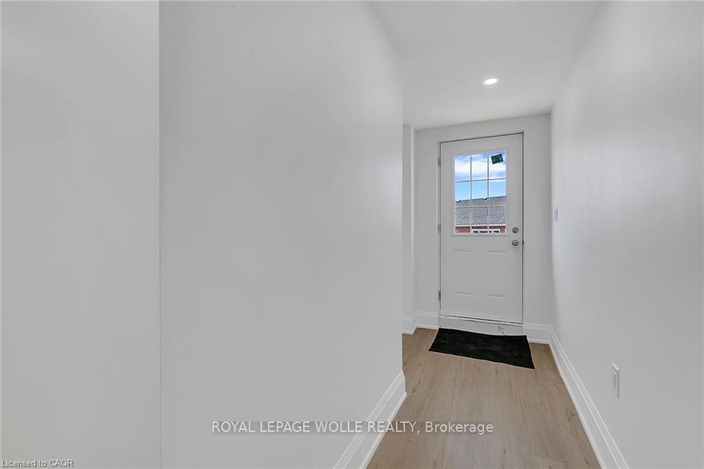 Photo 11 of Unit 2, 581 Lancaster Street W, Kitchener, Lexington/Lincoln Village — HOMEH