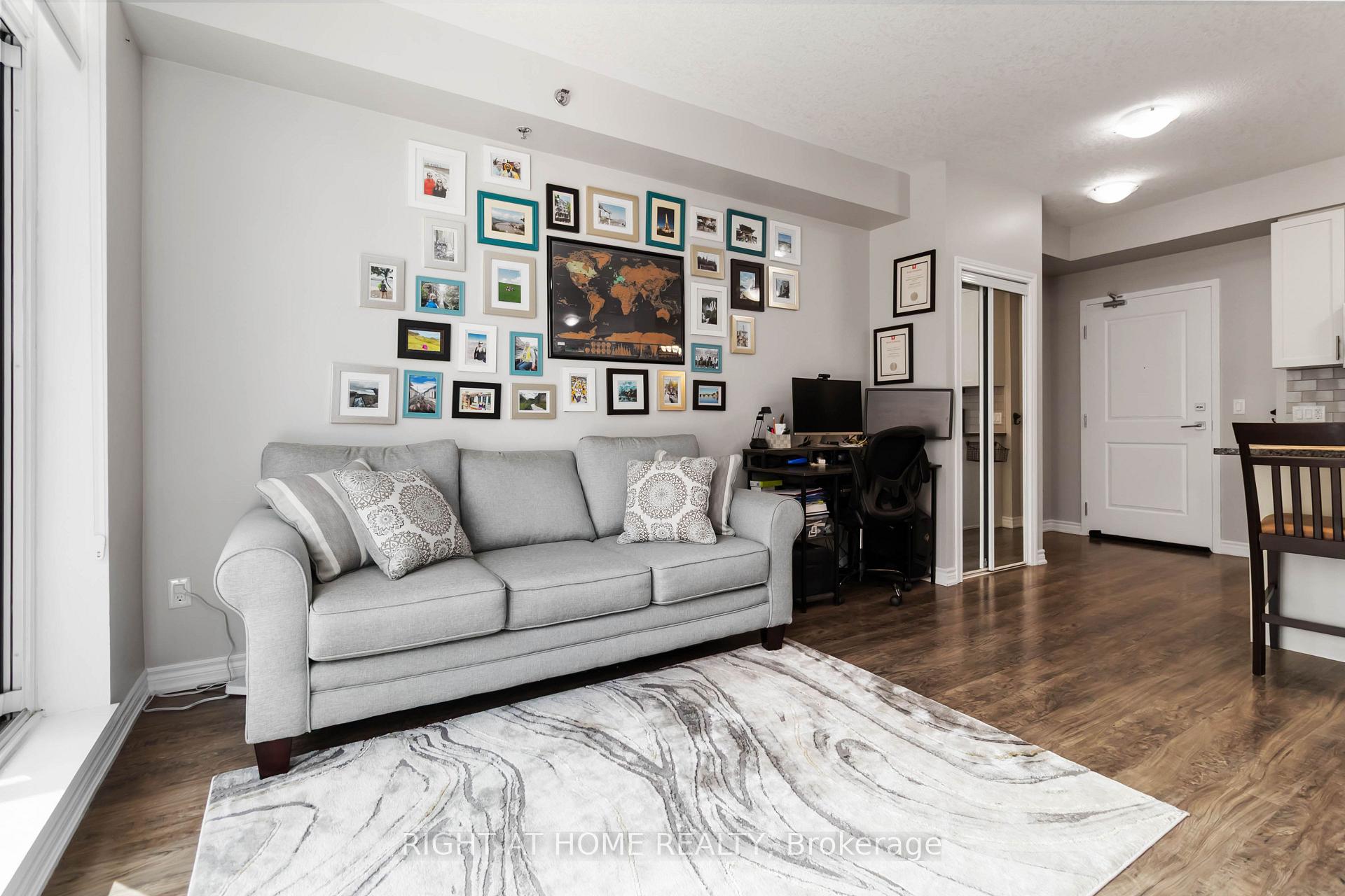 Photo 9 of Unit 301, 2490 Old Bronte Road, Oakville, Westmount — HOMEH