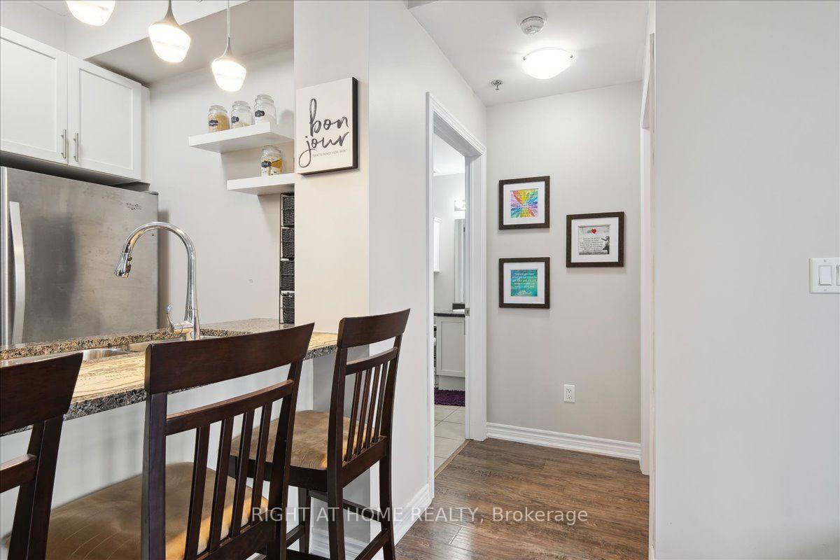 Photo 18 of Unit 301, 2490 Old Bronte Road, Oakville, Westmount — HOMEH