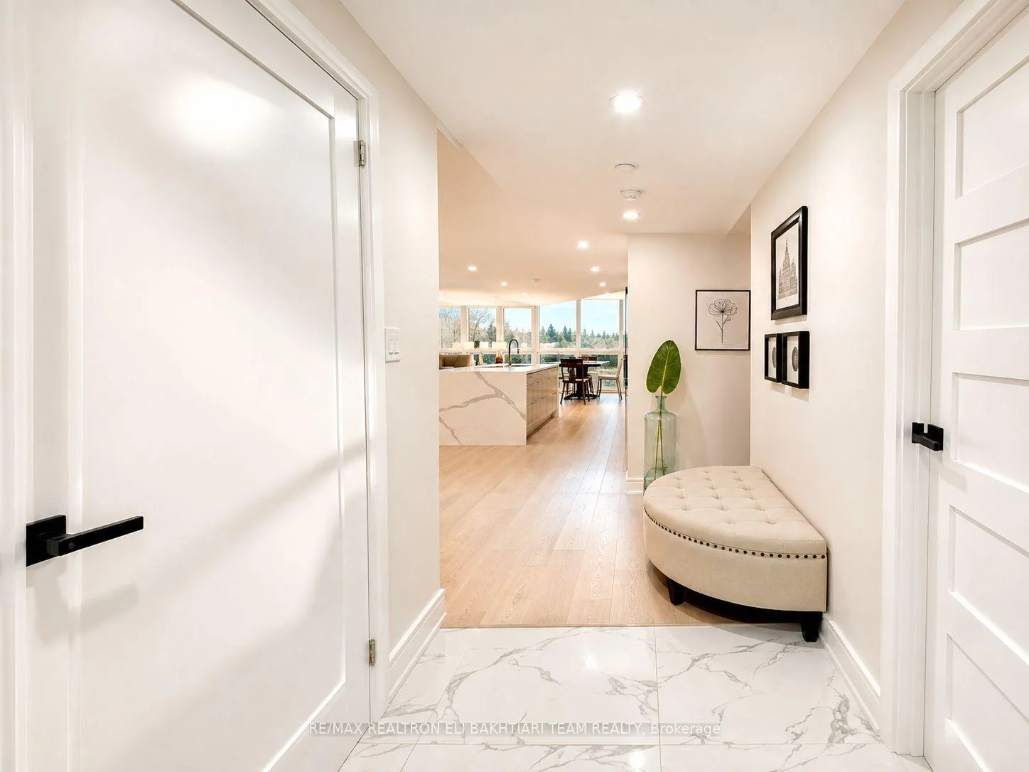 Photo 9 of Unit 502, 85 Skymark Drive, North York, Hillcrest Village — HOMEH