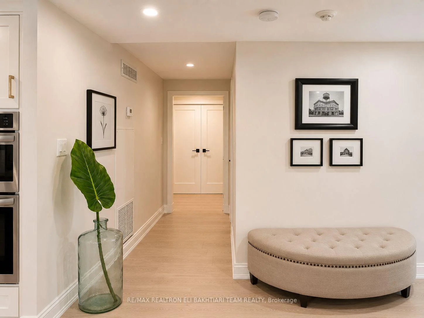 Photo 10 of Unit 502, 85 Skymark Drive, North York, Hillcrest Village — HOMEH