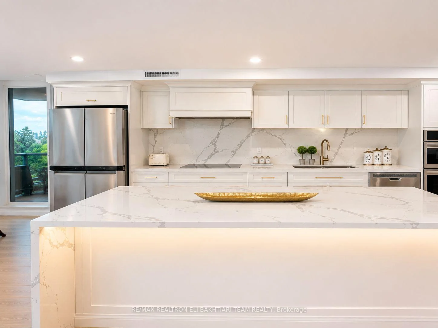 Photo 14 of Unit 502, 85 Skymark Drive, North York, Hillcrest Village — HOMEH