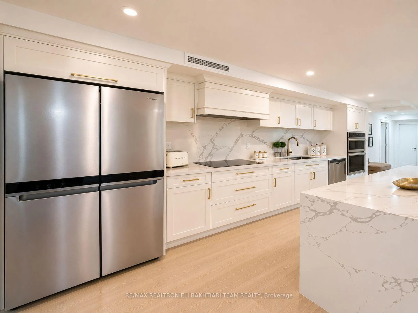 Photo 15 of Unit 502, 85 Skymark Drive, North York, Hillcrest Village — HOMEH