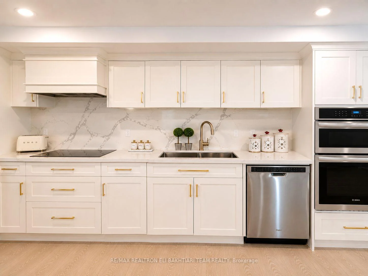 Photo 16 of Unit 502, 85 Skymark Drive, North York, Hillcrest Village — HOMEH