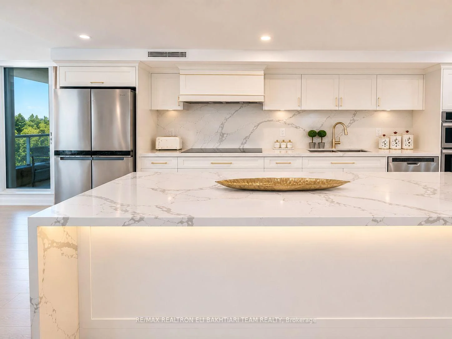 Photo 18 of Unit 502, 85 Skymark Drive, North York, Hillcrest Village — HOMEH