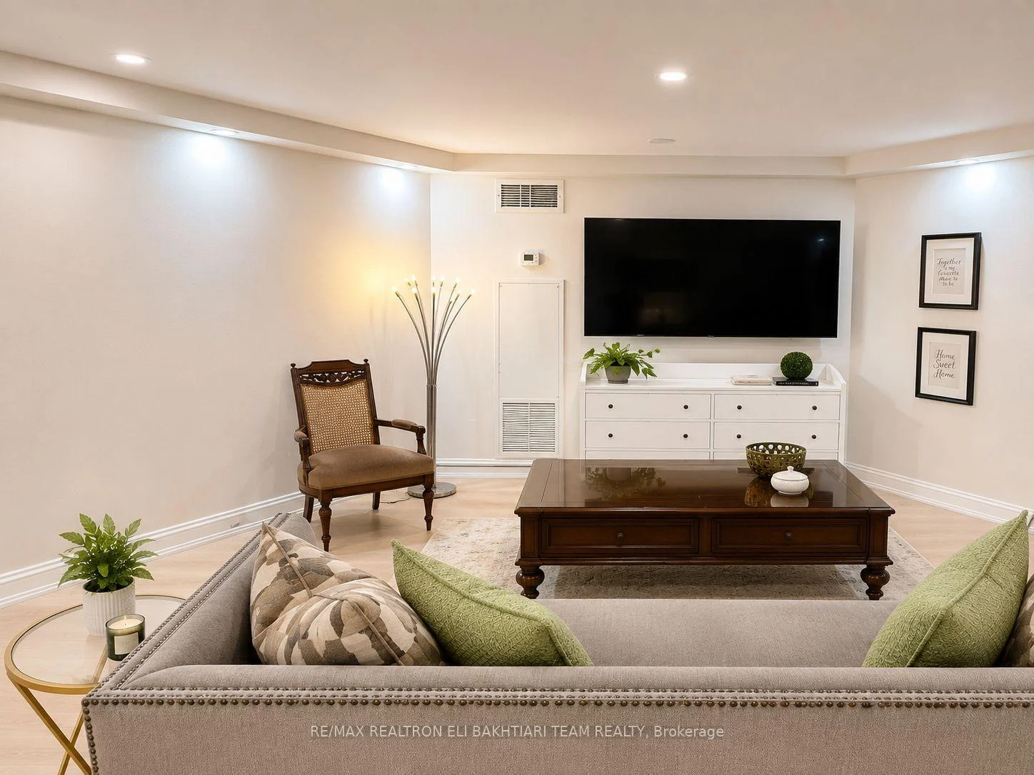Photo 19 of Unit 502, 85 Skymark Drive, North York, Hillcrest Village — HOMEH