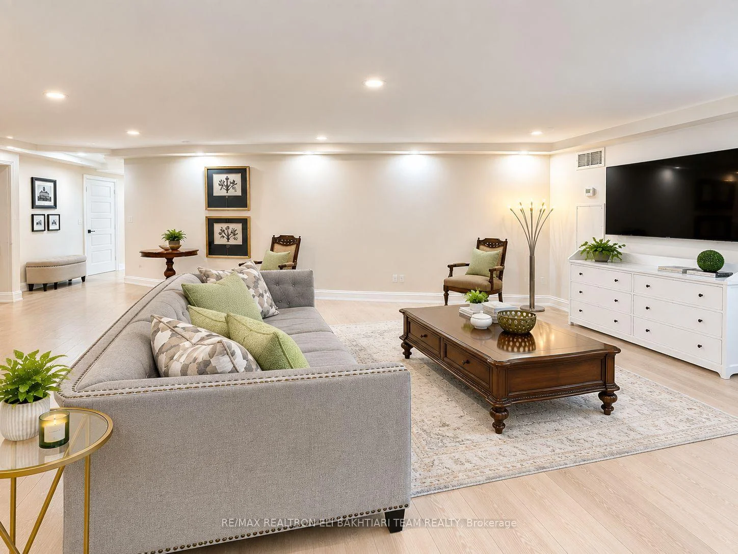 Photo 21 of Unit 502, 85 Skymark Drive, North York, Hillcrest Village — HOMEH