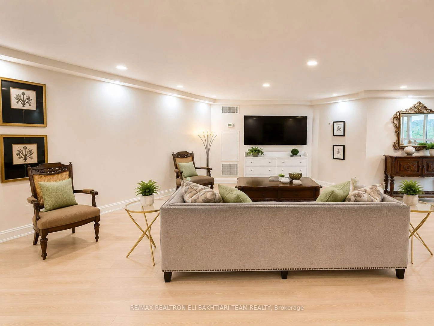 Photo 22 of Unit 502, 85 Skymark Drive, North York, Hillcrest Village — HOMEH