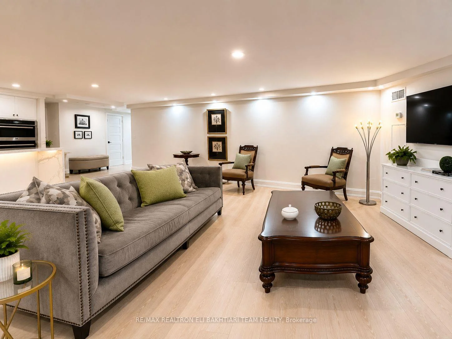 Photo 23 of Unit 502, 85 Skymark Drive, North York, Hillcrest Village — HOMEH