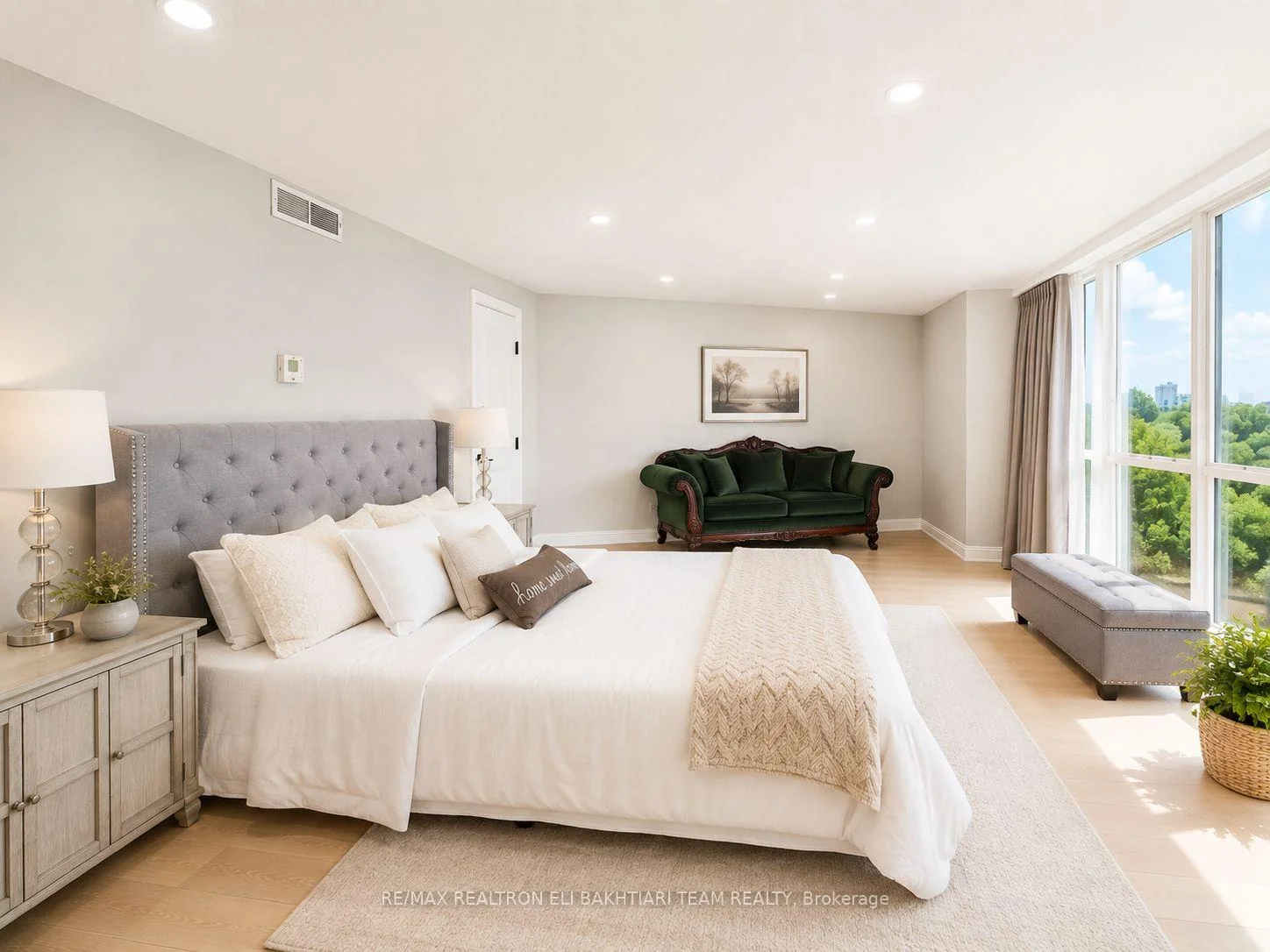 Photo 33 of Unit 502, 85 Skymark Drive, North York, Hillcrest Village — HOMEH