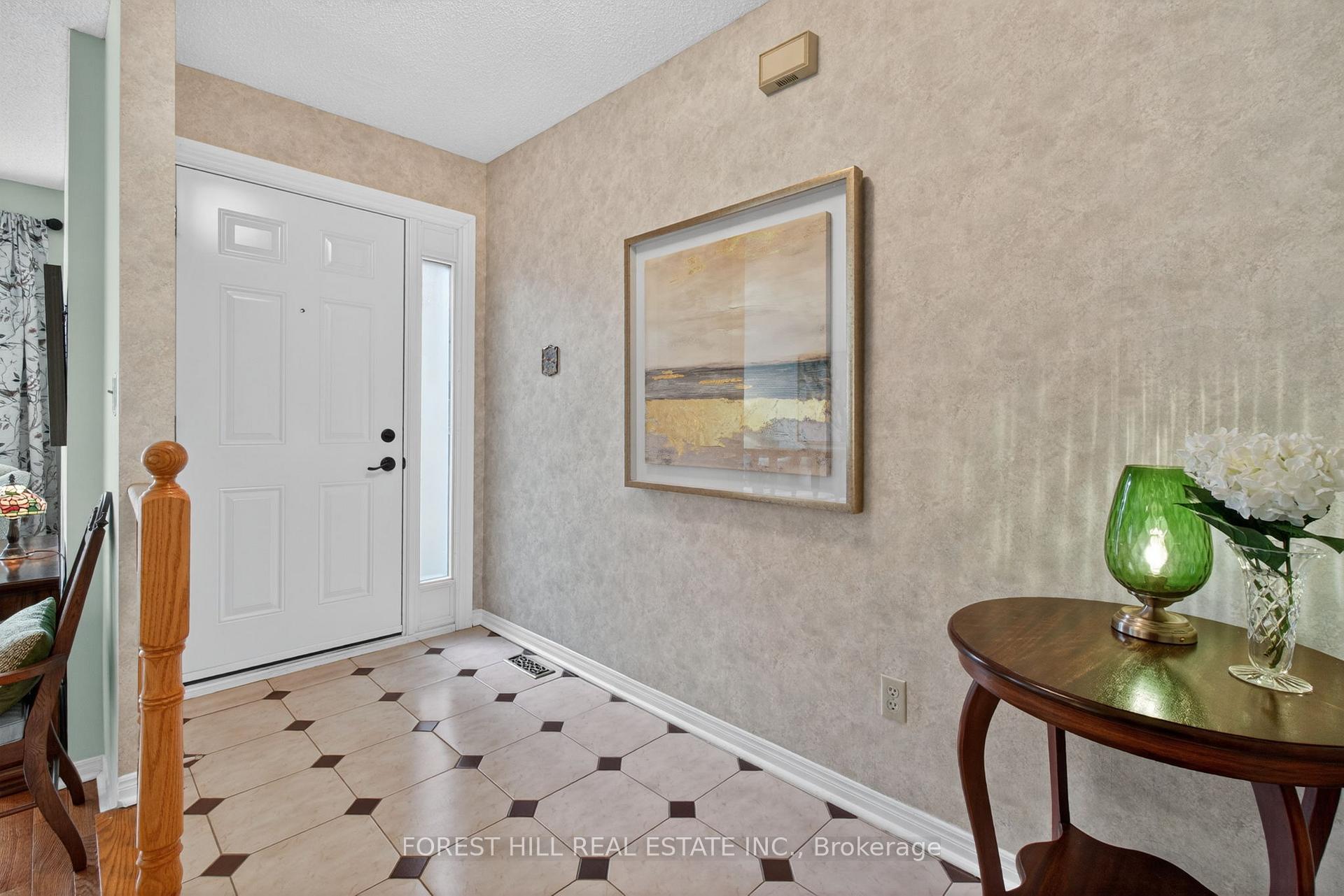 Photo 2 of Unit 30, 4635 Regents Terrace, Mississauga, Hurontario — HOMEH