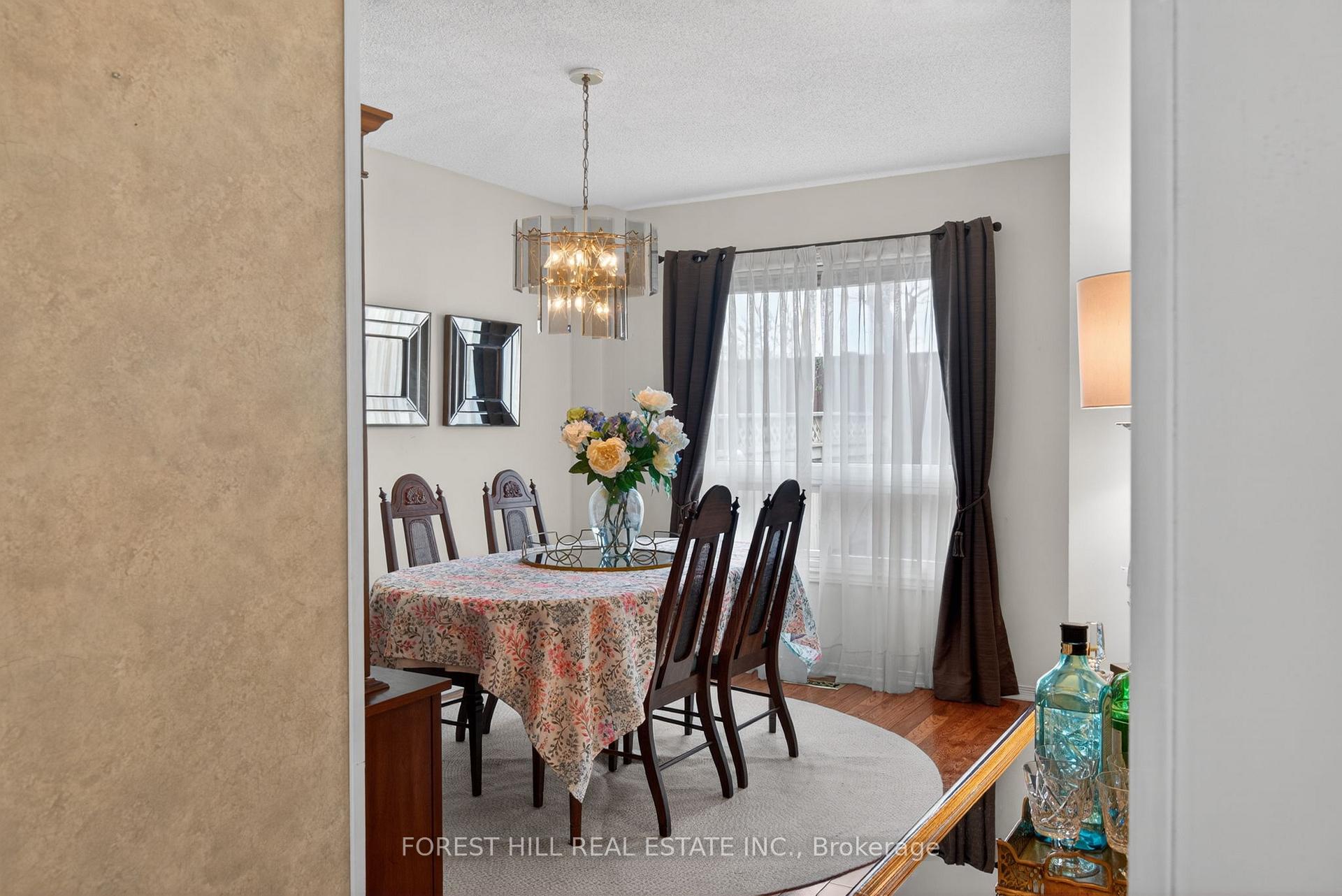Photo 6 of Unit 30, 4635 Regents Terrace, Mississauga, Hurontario — HOMEH