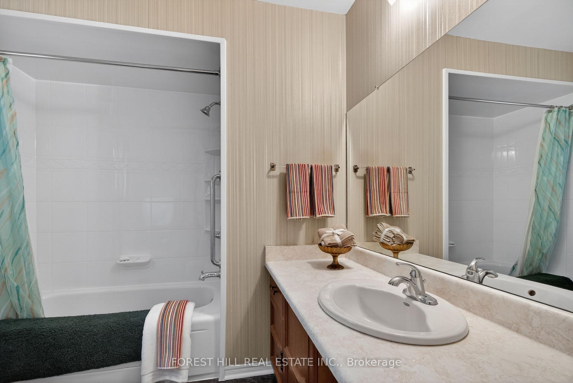 Photo 16 of Unit 30, 4635 Regents Terrace, Mississauga, Hurontario — HOMEH