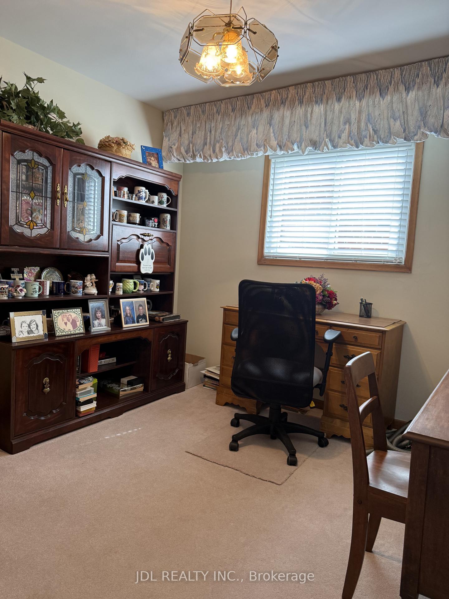 Photo 4 of Unit Room, 28 Orangewood Crescent, Scarborough, L'Amoreaux — HOMEH