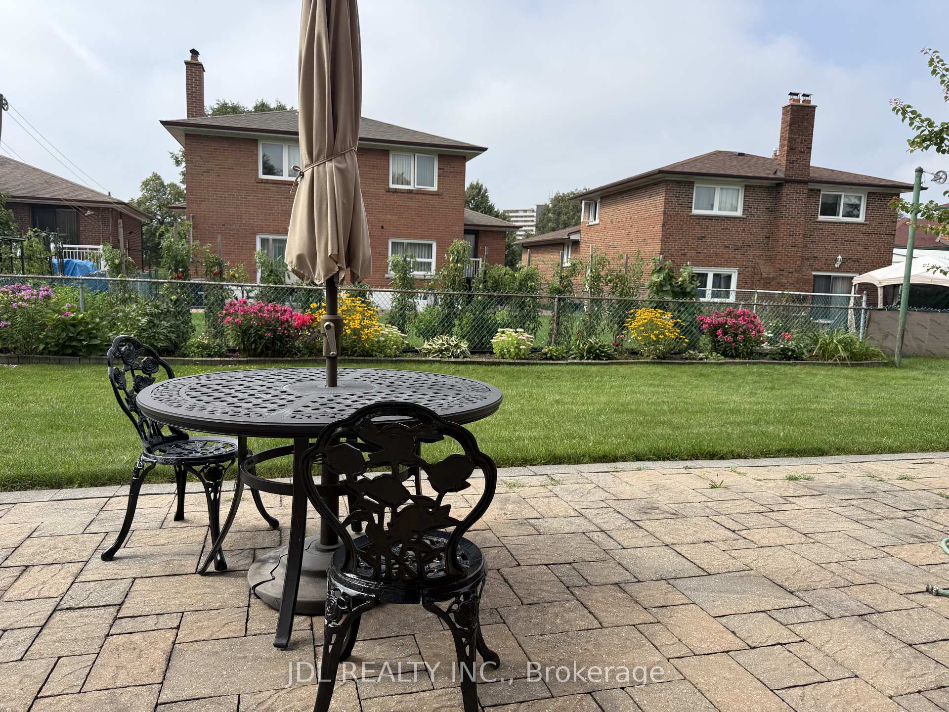 Photo 10 of Unit Room, 28 Orangewood Crescent, Scarborough, L'Amoreaux — HOMEH