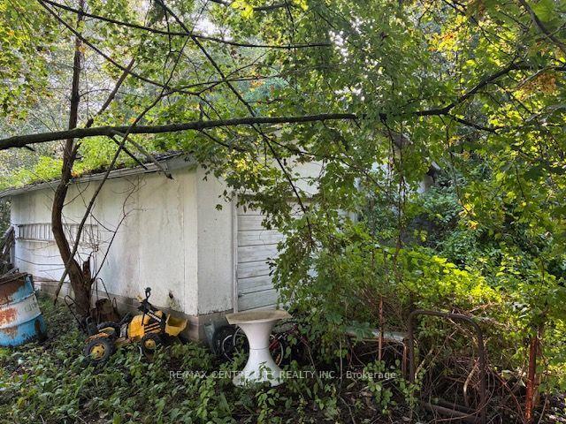 Photo 4 of 9644 Richardson Drive, Lambton Shores — HOMEH