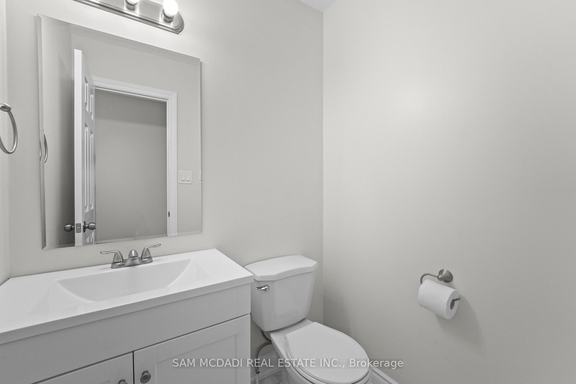 Photo 5 of 14 Birchfield Drive, Clarington, Courtice — HOMEH