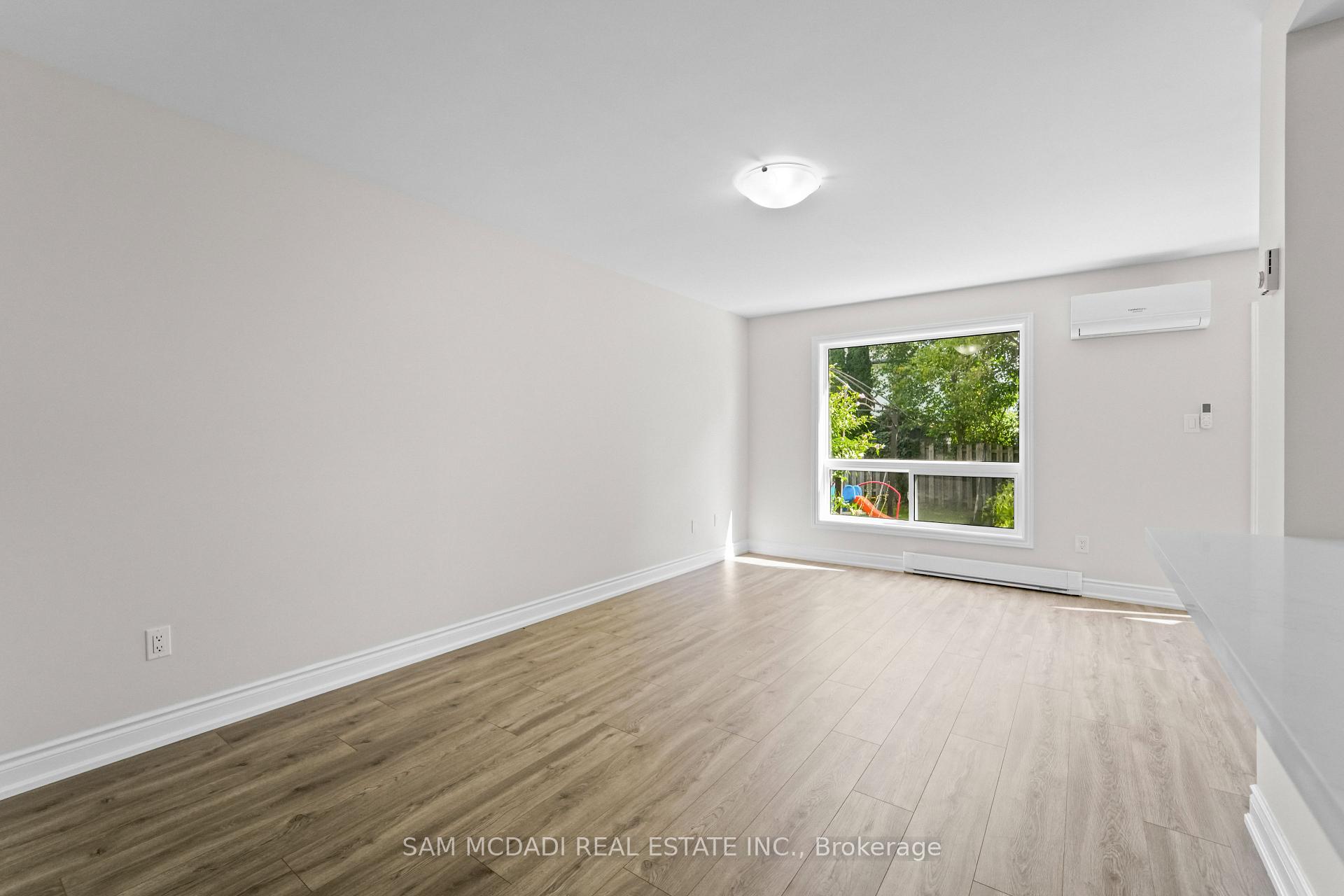 Photo 18 of 14 Birchfield Drive, Clarington, Courtice — HOMEH