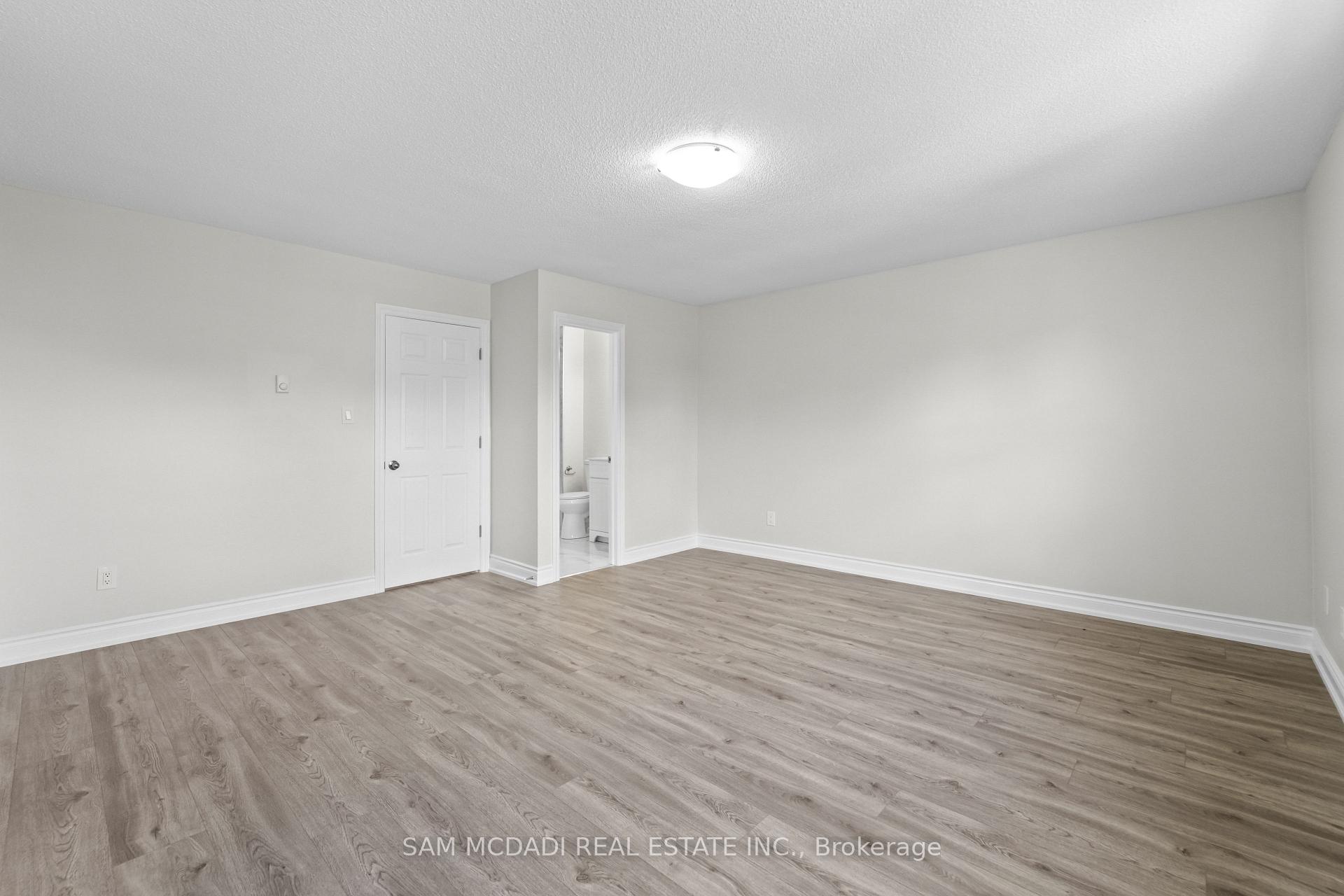 Photo 26 of 14 Birchfield Drive, Clarington, Courtice — HOMEH