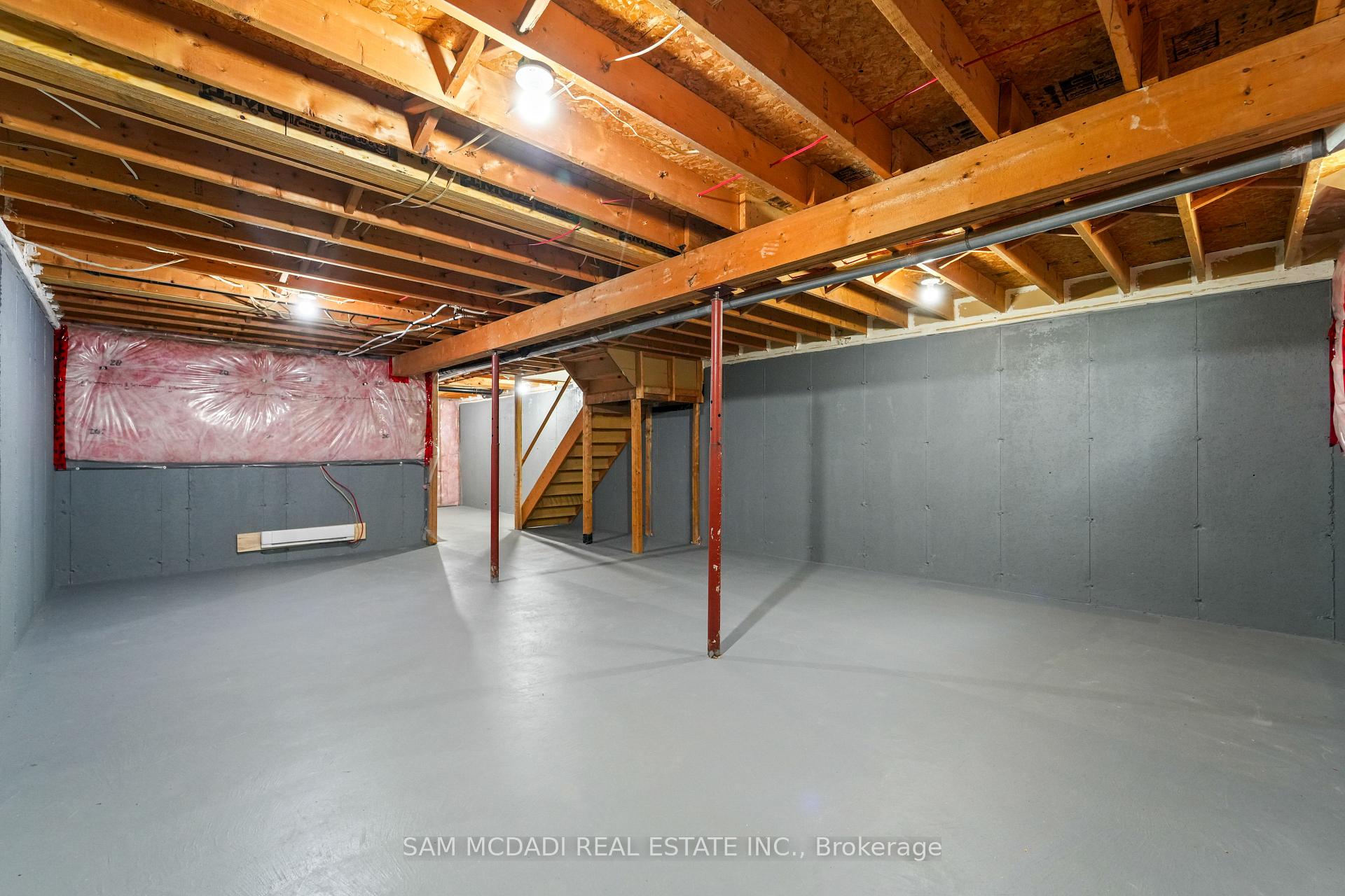 Photo 31 of 14 Birchfield Drive, Clarington, Courtice — HOMEH