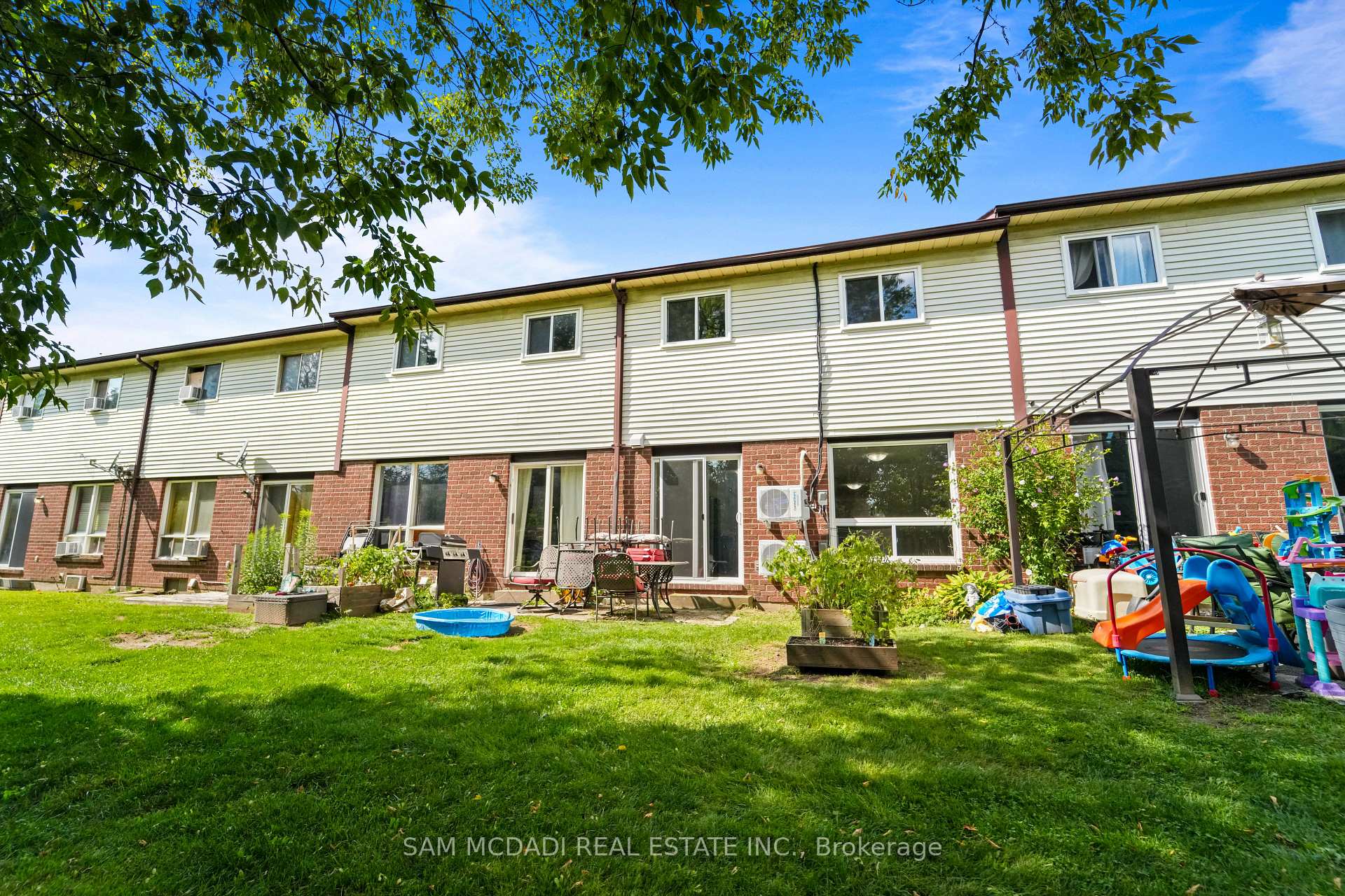 Photo 33 of 14 Birchfield Drive, Clarington, Courtice — HOMEH