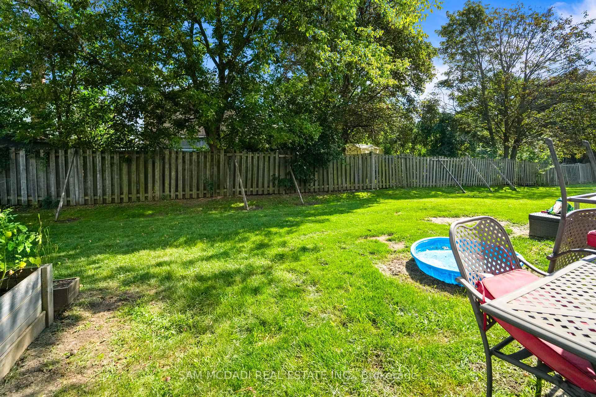 Photo 36 of 14 Birchfield Drive, Clarington, Courtice — HOMEH