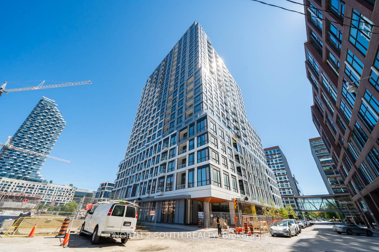 Front of Unit 526, 15 Richardson Street