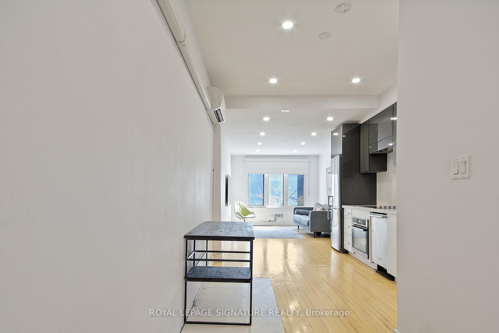 Photo 12 of Unit Upper, 1048 Queen Street W, Toronto, Trinity-Bellwoods — HOMEH