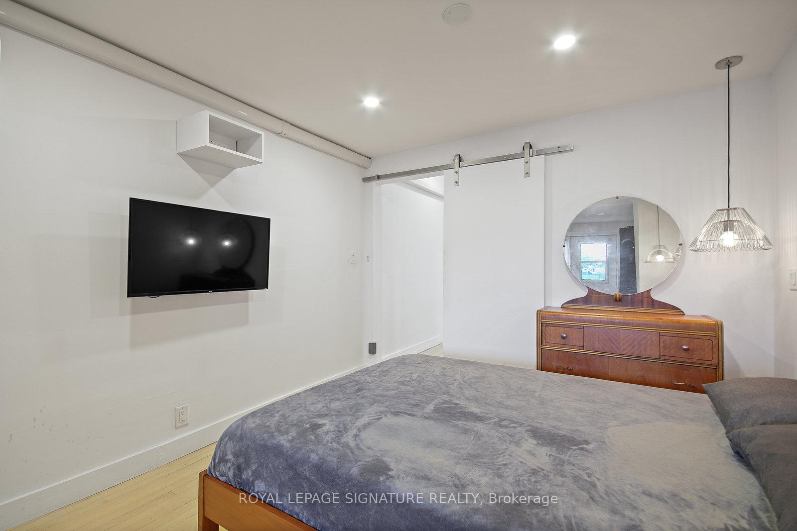Photo 15 of Unit Upper, 1048 Queen Street W, Toronto, Trinity-Bellwoods — HOMEH