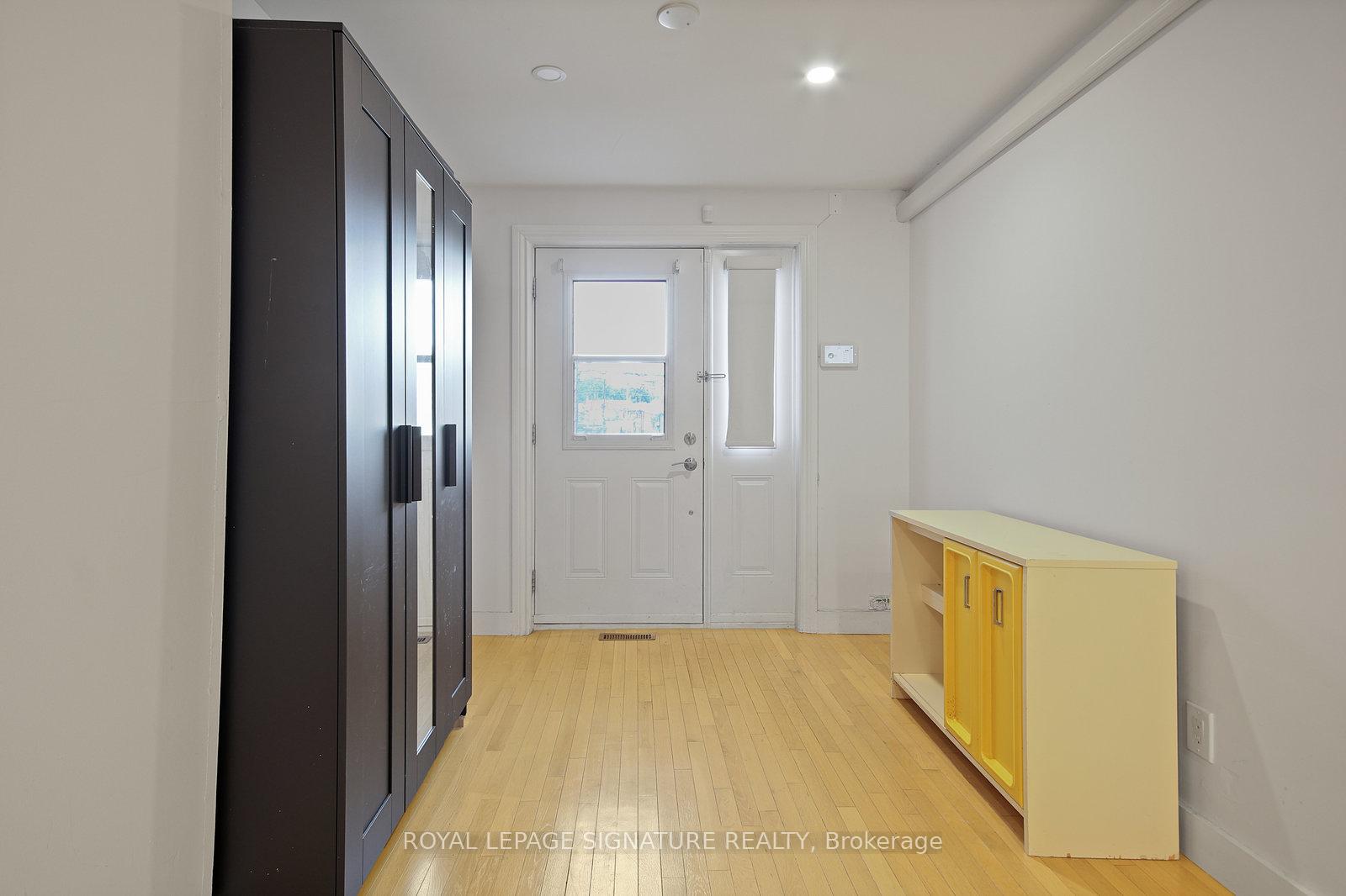 Photo 18 of Unit Upper, 1048 Queen Street W, Toronto, Trinity-Bellwoods — HOMEH