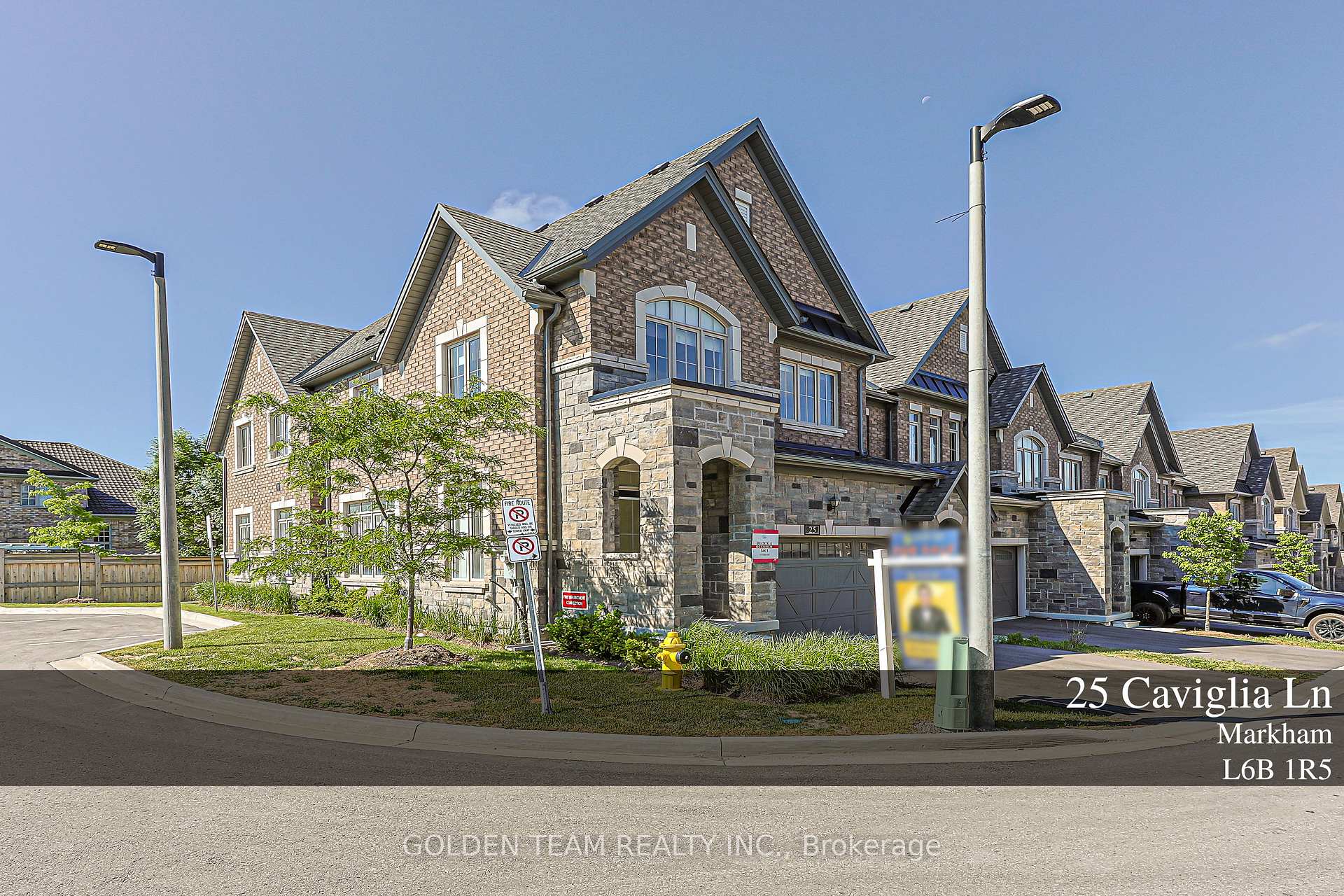 Photo 2 of 25 Caviglia Lane, Markham, Box Grove — HOMEH