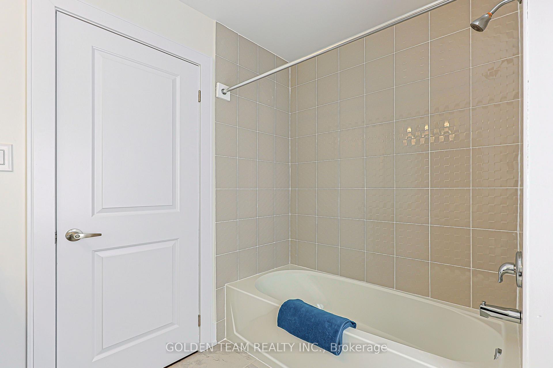 Photo 43 of 25 Caviglia Lane, Markham, Box Grove — HOMEH