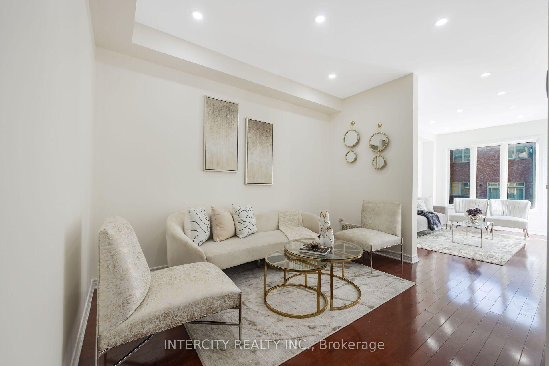 Photo 6 of 50 Royal Vista Road, Brampton, Bram West — HOMEH