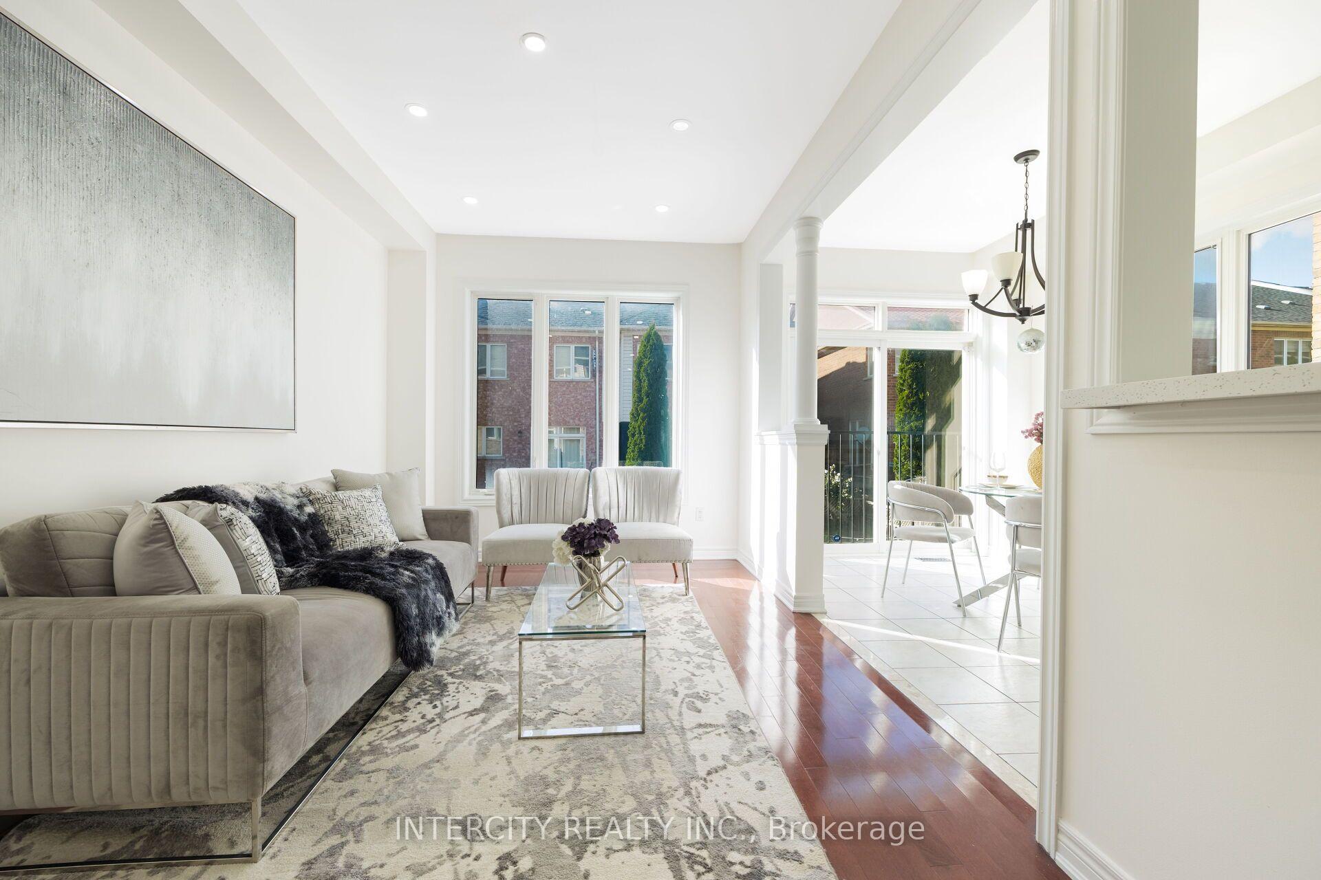 Photo 8 of 50 Royal Vista Road, Brampton, Bram West — HOMEH